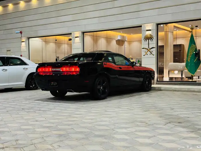 جالينجر RT 2014 V8 سعودي بحاله ممتازه 5