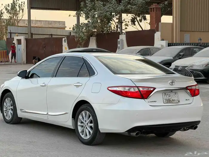 كامري 2016 GLX 8