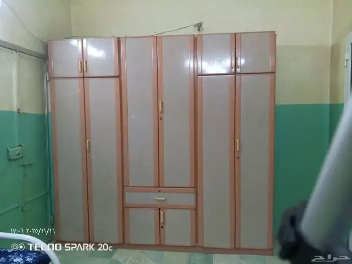دولاب ملابس 1