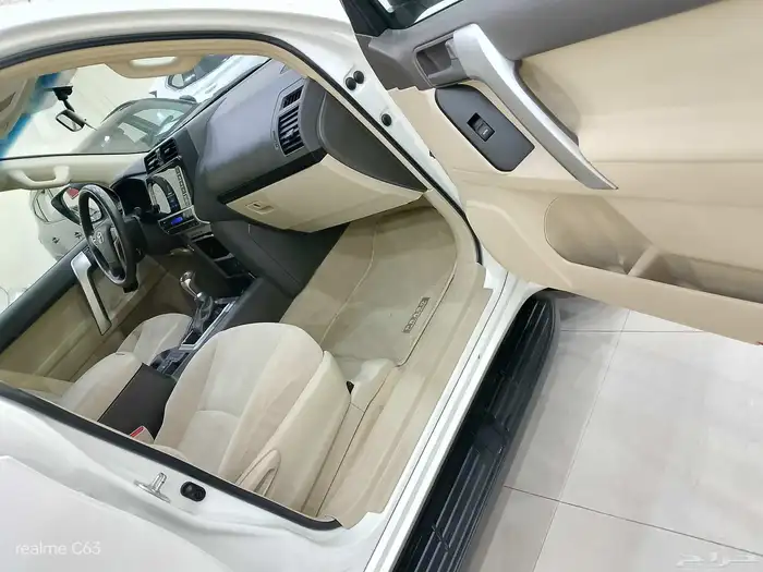 برادو 2023 TXLسعودى ممشي 25الف فقط 21