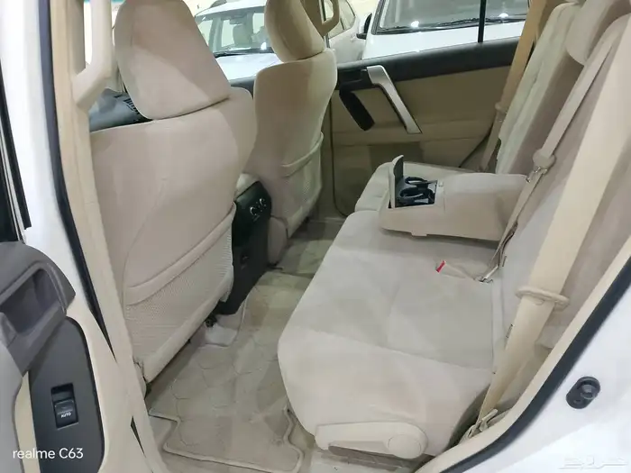 برادو 2023 TXLسعودى ممشي 25الف فقط 17