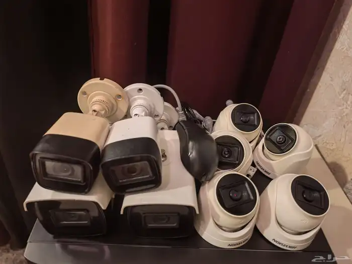 HIKVISION DS-7208HUHI-K2 DVR With 2TB Hard Disk  9 camera 3