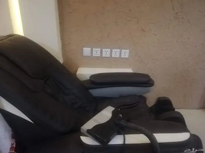 كرسي مساج وليس استرخاء فقط 0