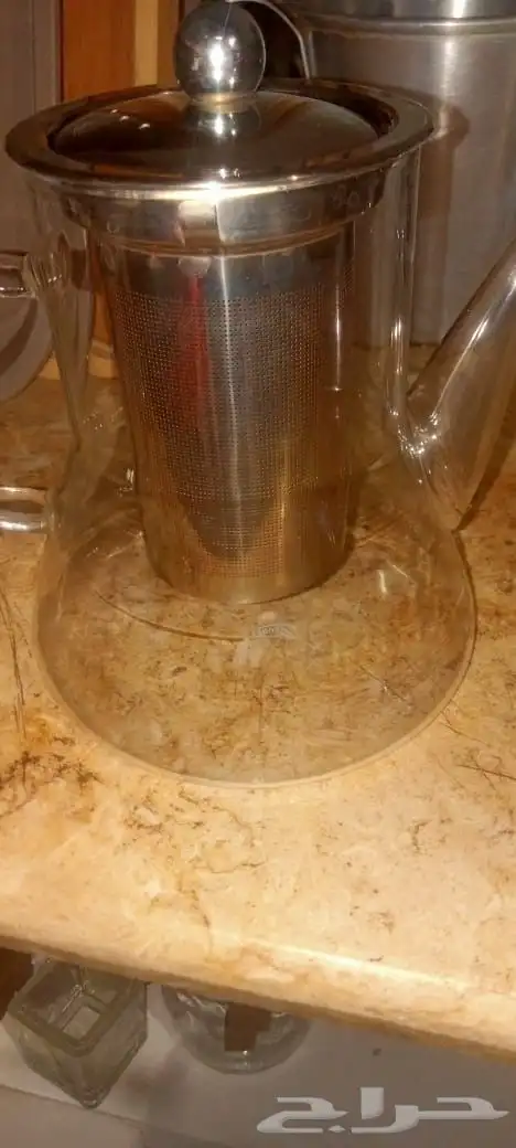 كراسي وطاولات وأكواب وأبريق ودلال وصحون أغراض محل هيتر تسخن 0