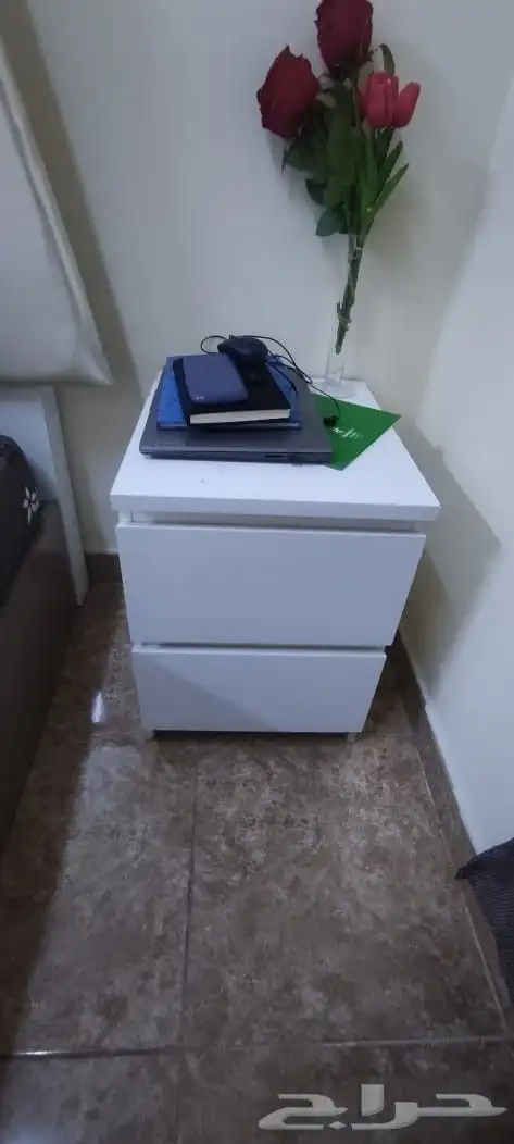 Urgent Sale Complete Queen Size Bed Set 4