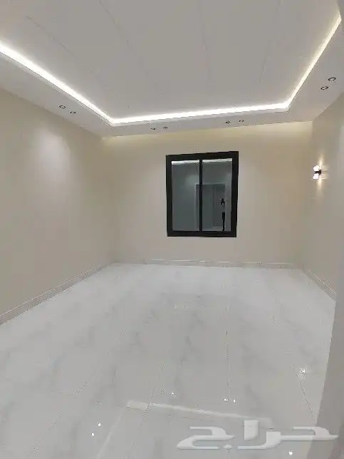 للبيع شقه دور ثاني مصعد راكب جاهز مدخل مستقل بالمحاله قرطبة 9