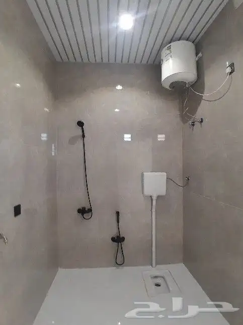 للبيع روف علوي مع ملحق تشطيب راقي احد رفيده حي النزهة 680الف 26