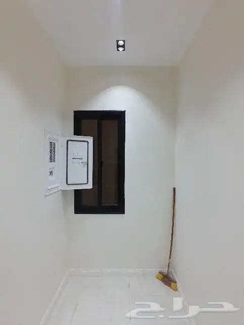 للبيع شقه دور ثاني مصعد راكب جاهز تشطيب راقي حي الموسي550الف 8