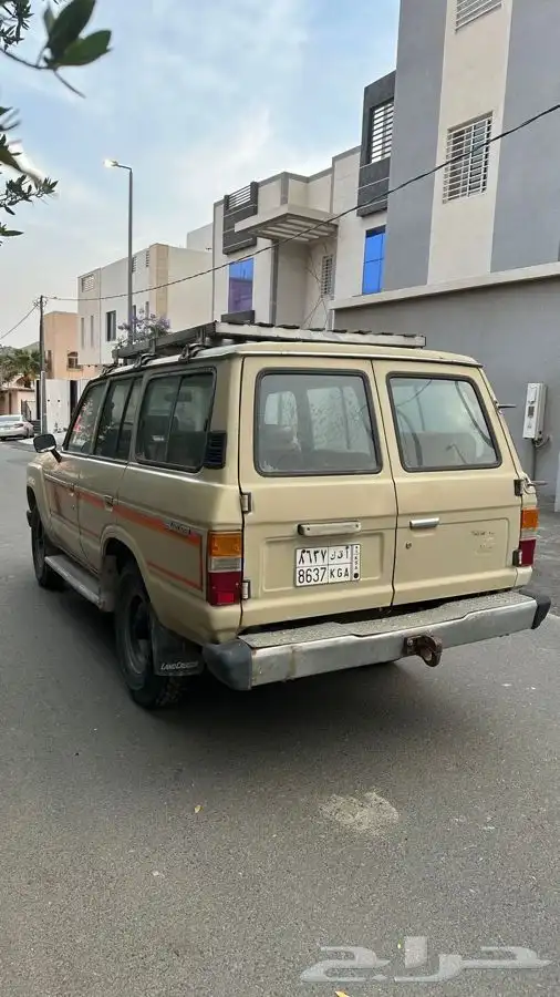 لاندكروزر سعودي 1983 3