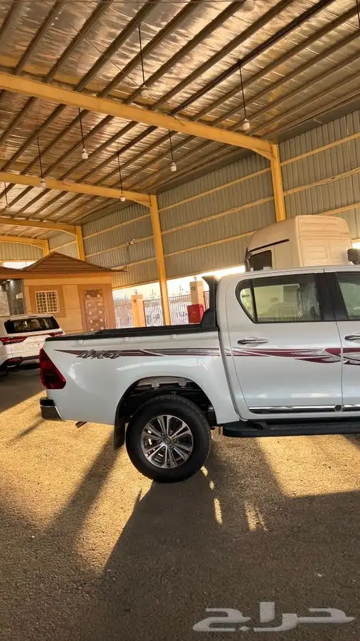 تويوتا هايلوكس دبل 2025 بنزين قير تماتيك فل ب 137000 3