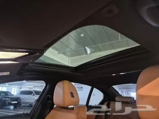 BMW 320I M Sport 2024 استيراد كوريا - معرض العصيمي 13