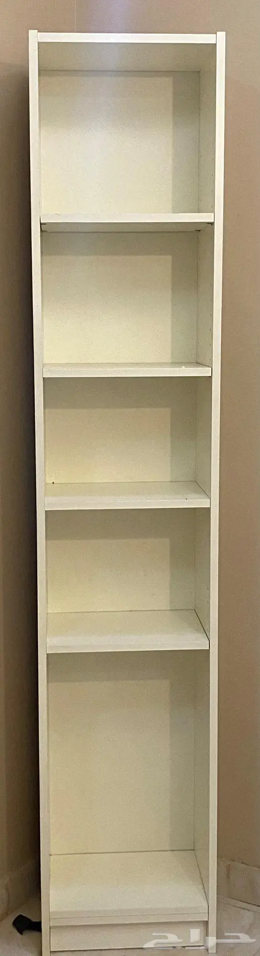 غرفة نوم لون ابيض 2