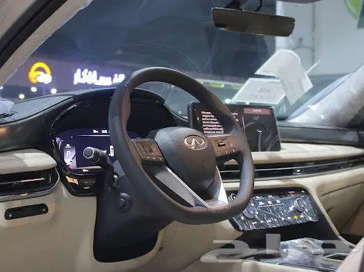 انفينتي QX60 لاكجيري 18