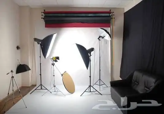 مطلوب مصو رة محترفة للعمل في استديو تصوير نسائي 1