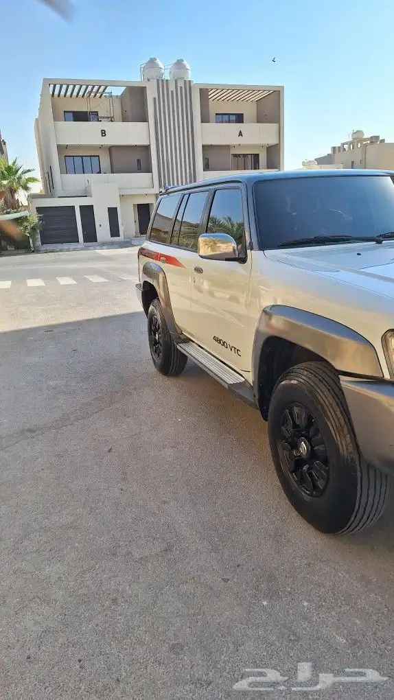 نيسان باترول 8