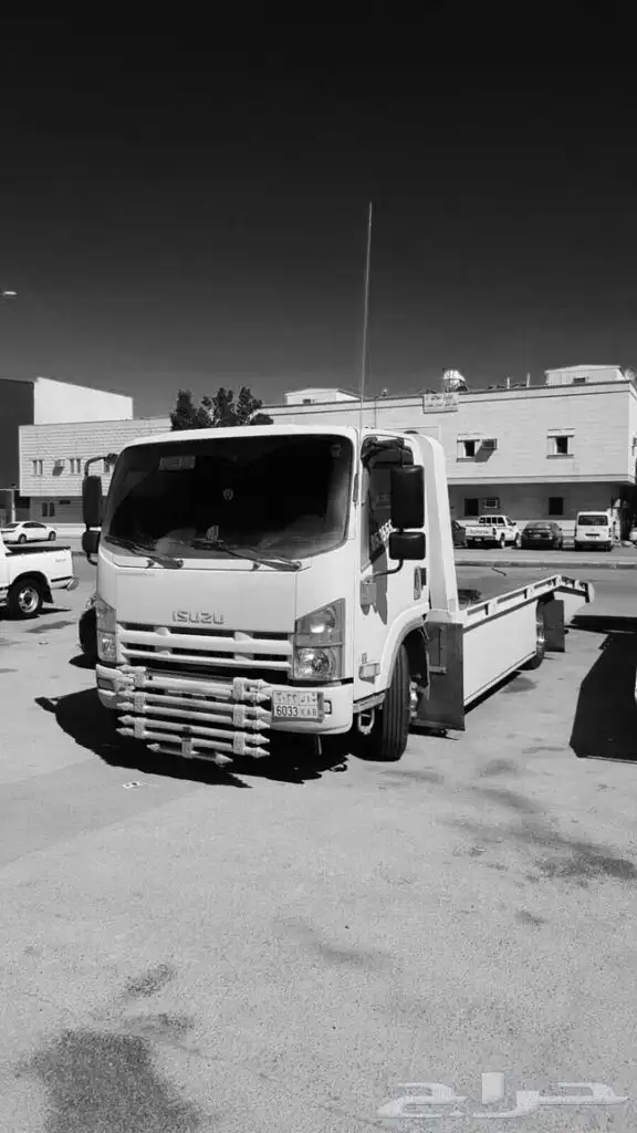 سطحه غرب الرياض لنقل السيارات الدخل طويق العريجاء البديعه 0