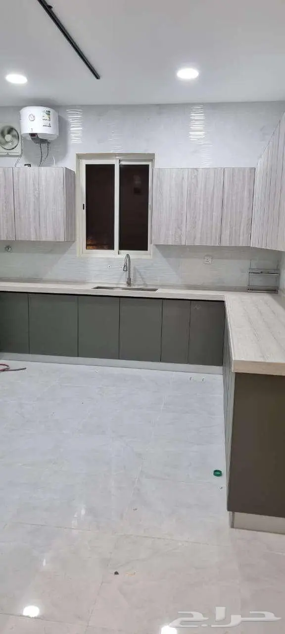 للإيجار دور أرضي جديد ومميز للإيجار في حي الفهد الجنوبي 17