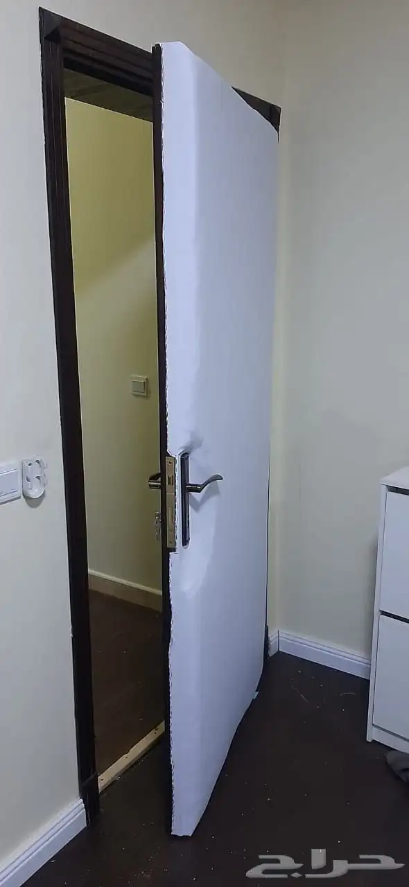 أبواب عازل صوت فواصل جبس بورد عازل للصوت 7