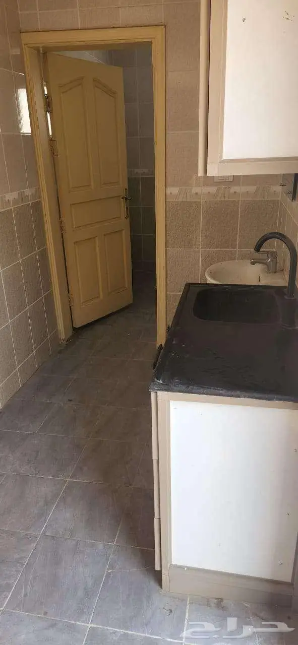 استوديو مفروش للإيجار   حي الأجواد  جدة 2