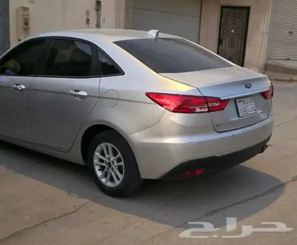 فورد اسكورت 0