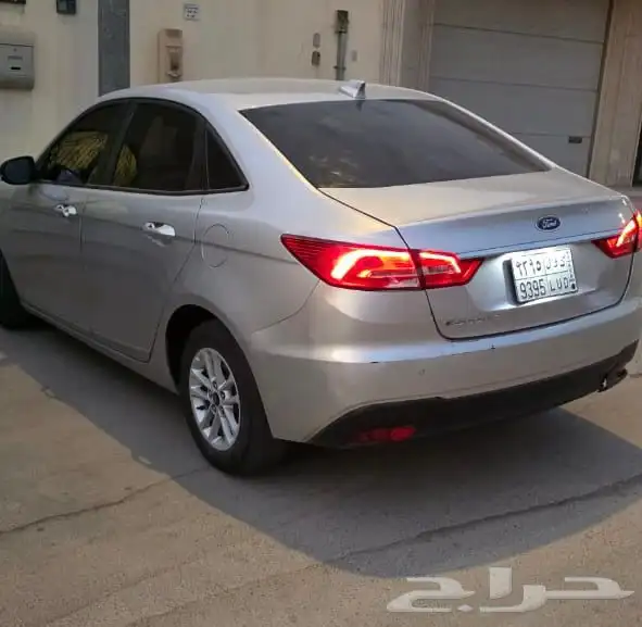 فورد اسكورت 7