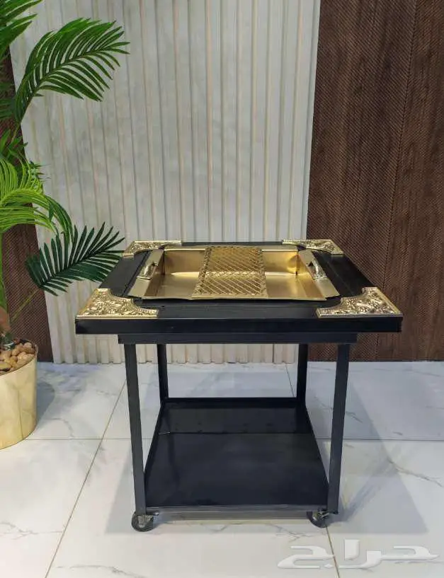 منقل حطب مربع منقوش اسود بذهبي 58 58 سم 190 ريال 4