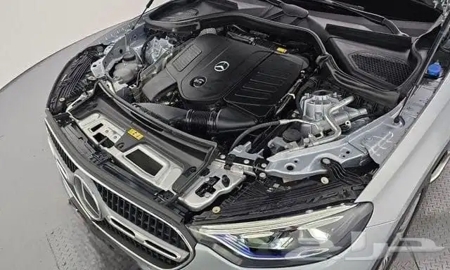 مرسيدس-بنز GLC300 2025 استيراد كوريا - معرض العصيمي 17