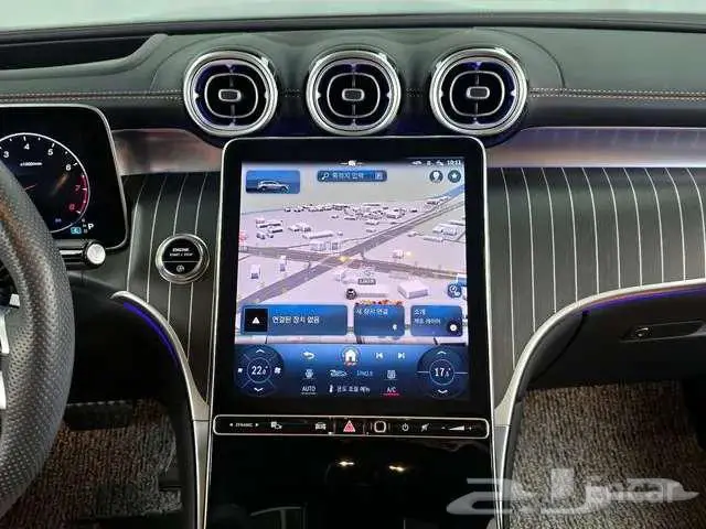 مرسيدس GLC300 موديل 2023 11