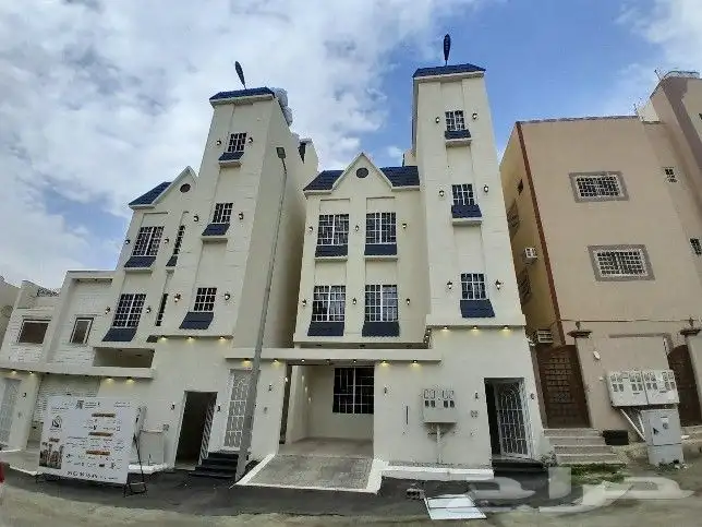 للبيع شقه دور ثاني مصعد راكب جاهز تشطيب راقي حي الموسي550الف 0