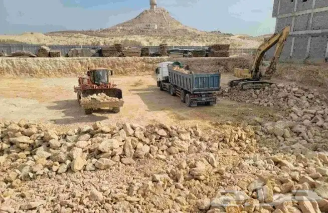 مقاولات عامه للمشاريع الكبيره حفر اراضي وترحيل مخلفات واحلال 3