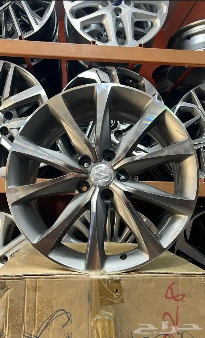 جنوط هونداي ازيرا موديل2015 مقاس18 اصلي وكاله 0