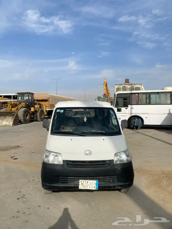 ديهاتسو فان بضاعه موديل  2013 1