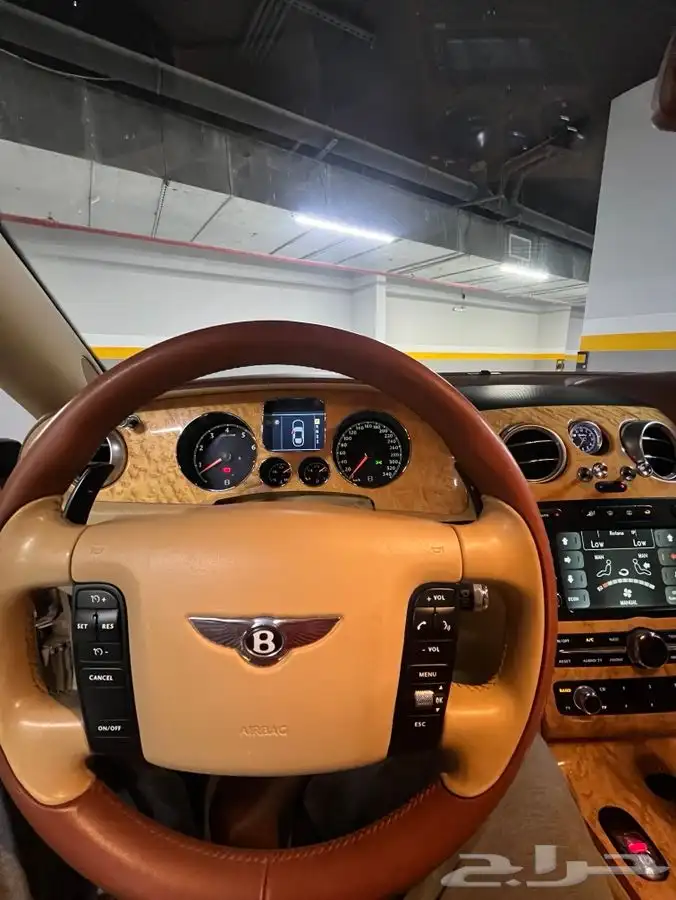 للبيع بنتلي 2006 مخزن 16