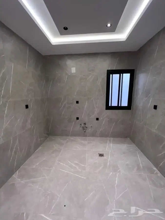 فيلا روف علوية للبيع حي الفلاح 580 10