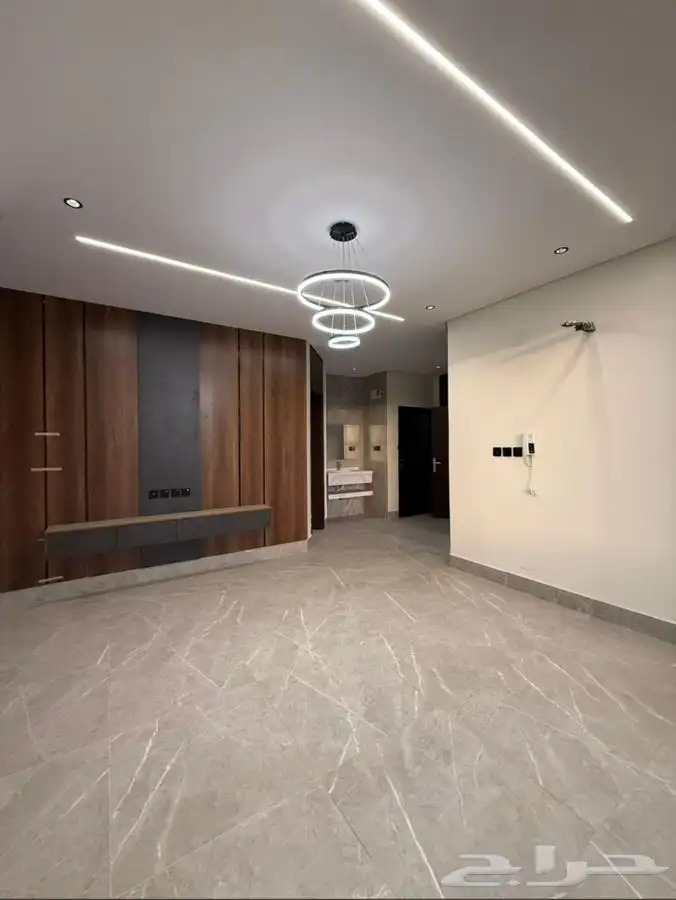 فيلا روف علوية للبيع حي الفلاح 580 1