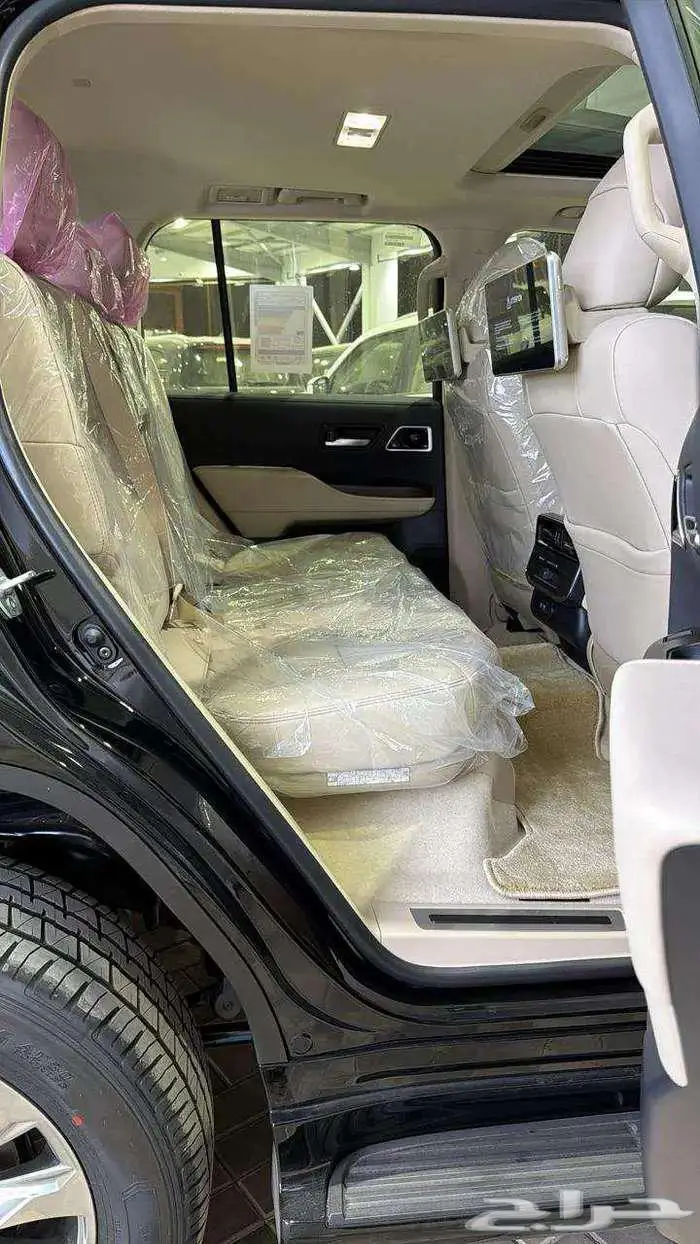 تويوتا لاندكروزر GXR L5 فل كامل وارد الساير 2026 3