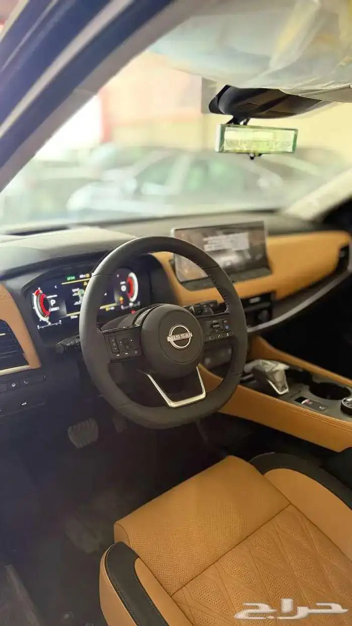 نيسان اكستريل SL فل كامل 2025 لدى الخضر للسيارات 6