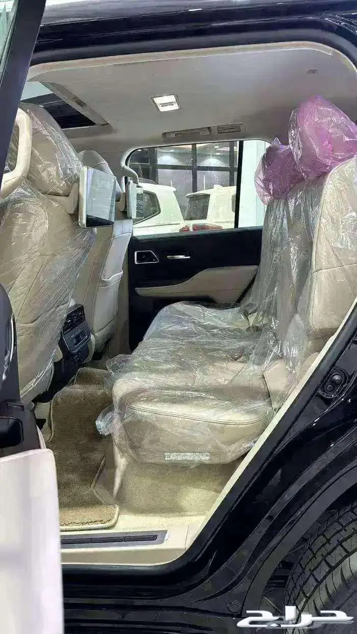 تويوتا لاندكروزر GXR L5 فل كامل وارد الساير 2026 - 353.000 3