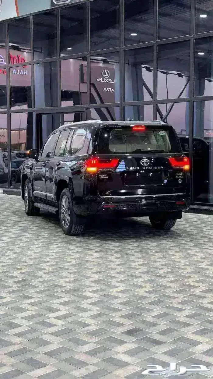 تويوتا لاندكروزر GXR L5 فل كامل وارد الساير 2026 - 353.000 4