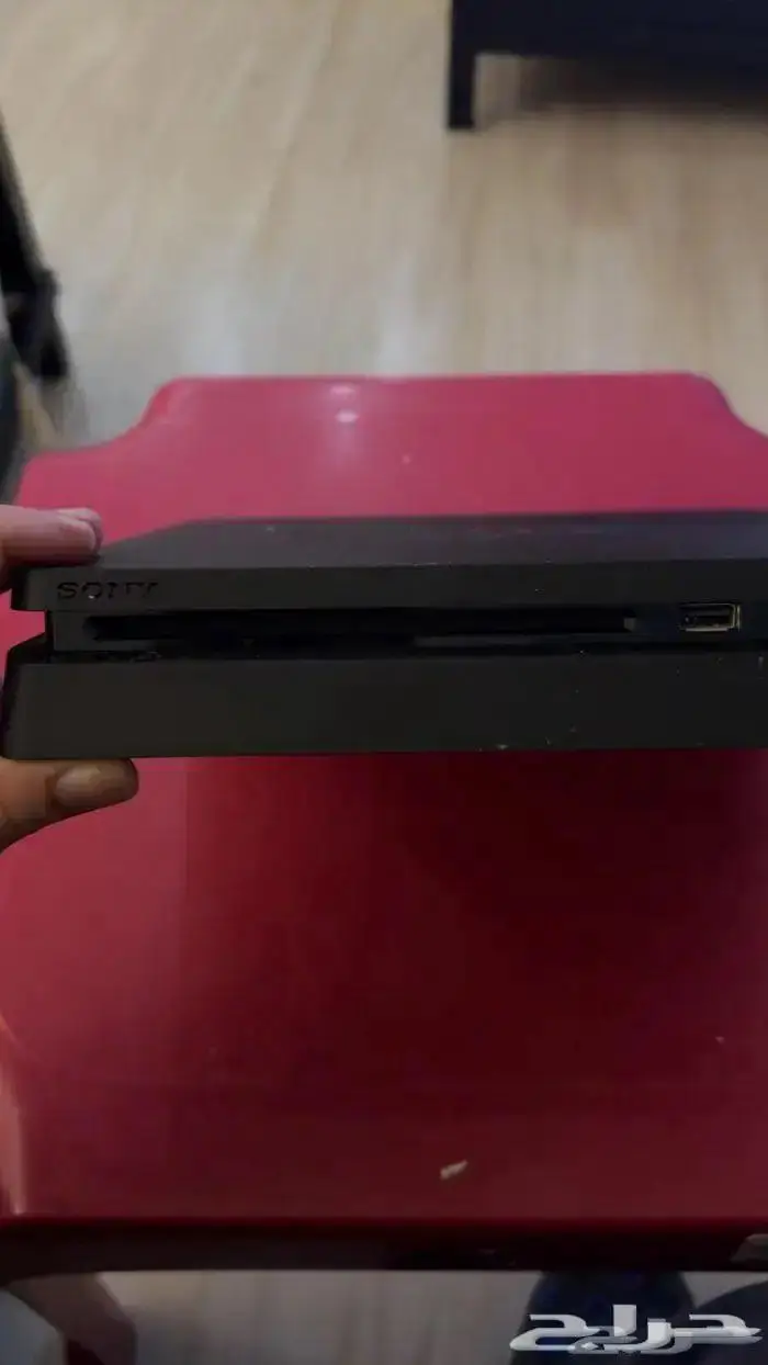 سوني بلايستيشن 4 سعه 1 تيرا للبيع 2