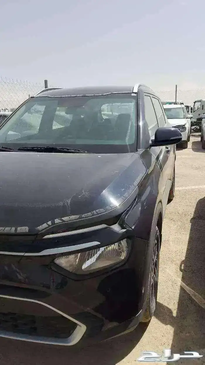 كيا كارينز مطور بصمه وشاشه 2025 1