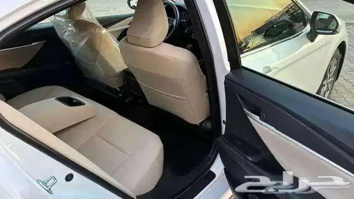 تويوتا كامري E 2025 بنزين استاندر 11