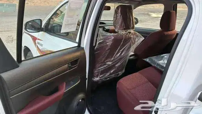 هايلوكس غمارتين 2025 بنزين قير أتوماتيك بريمي 11