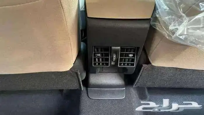 تويوتا ياريس 2026 y استاندر 14