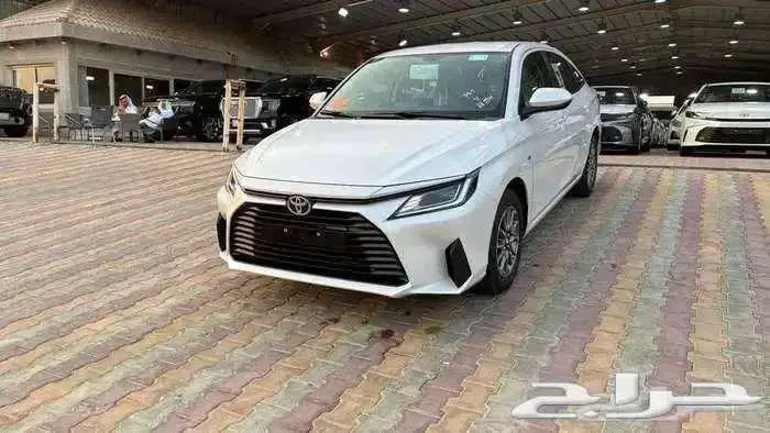 تويوتا ياريس 2026 y استاندر 0
