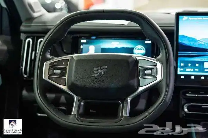 جيتور T1 لاكجري 2025 16