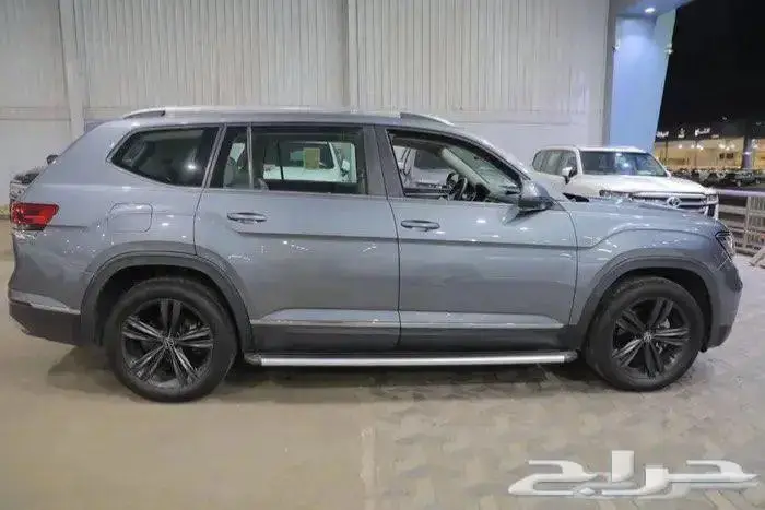 فولكس وأجن تيرامونت نص فل بانوراما جلد ستة سلندر موديل 2023 3