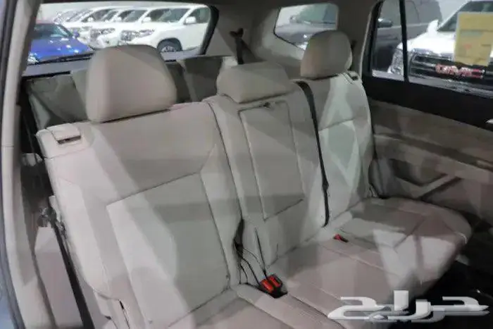 فولكس وأجن تيرامونت نص فل بانوراما جلد ستة سلندر موديل 2023 14