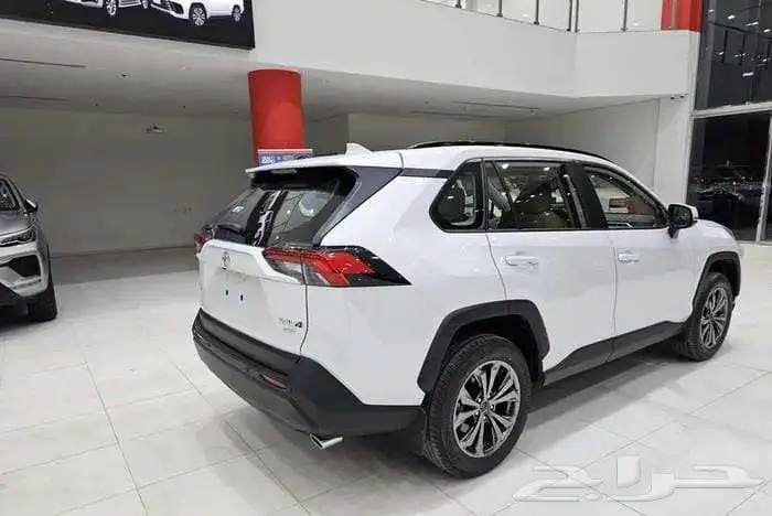تويوتا راف فور موديل 2025 XLE بنظام الإيجار المنتهي بالتمليك 3