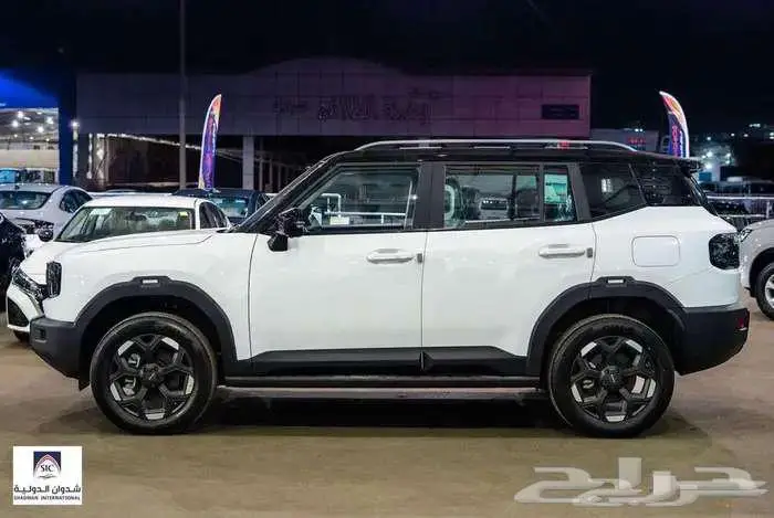 جيتور T1 لاكجري 2025 11